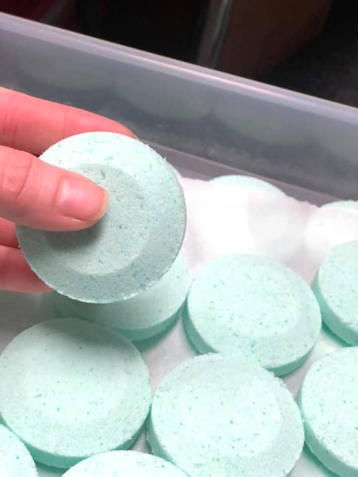 Oily Blends - Essential Oil Shower Steamers: Eucalyptus