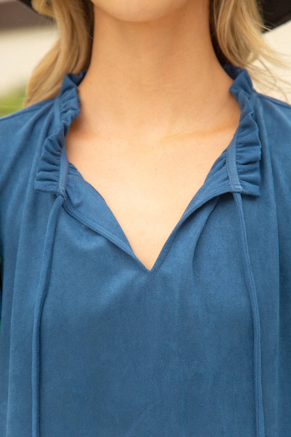 Scallop Detailed Suede Dress: Wine / L