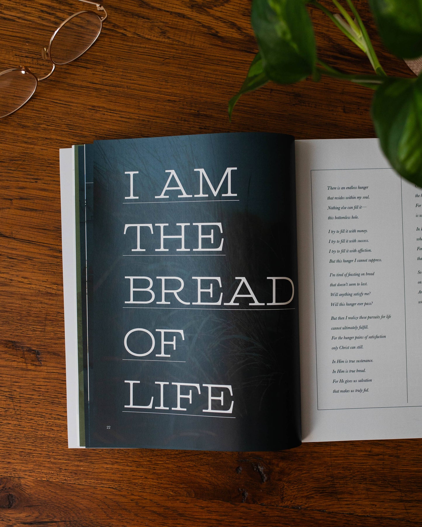 The Daily Grace Co - I Am - Who Jesus Is Changes Everything - Men